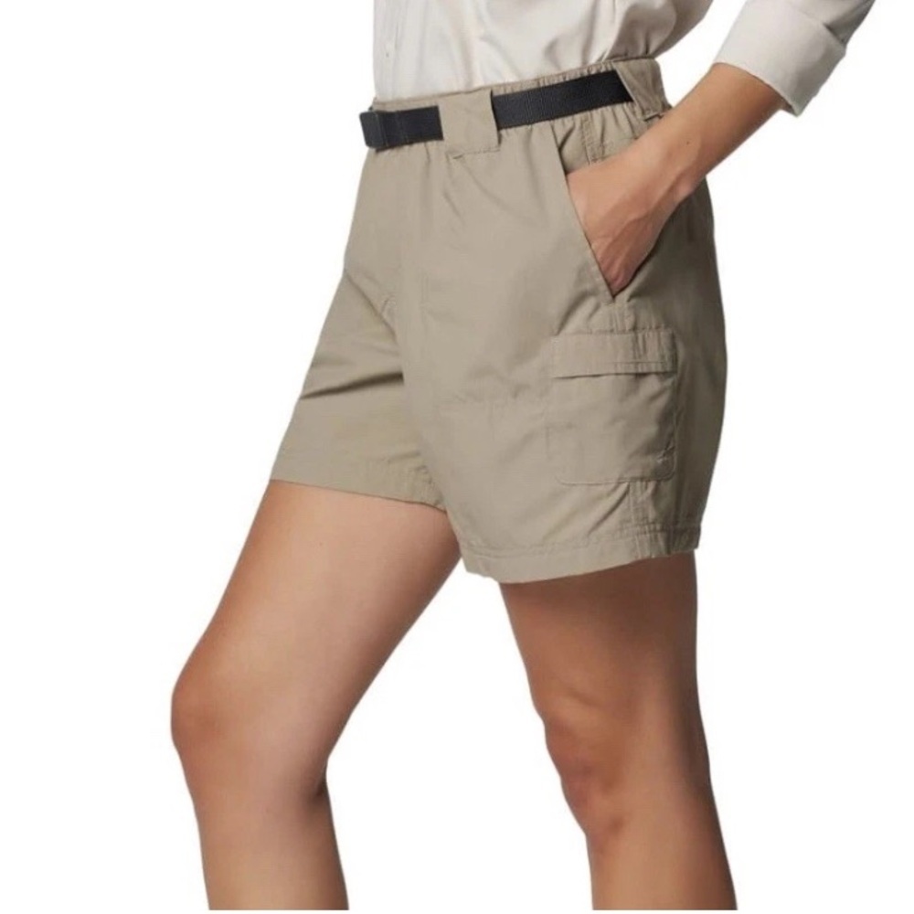 Columbia NWT Women’s Khaki Utility Shorts with Belt